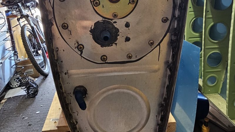 RH Fuel Tank – Fitting Access Panel