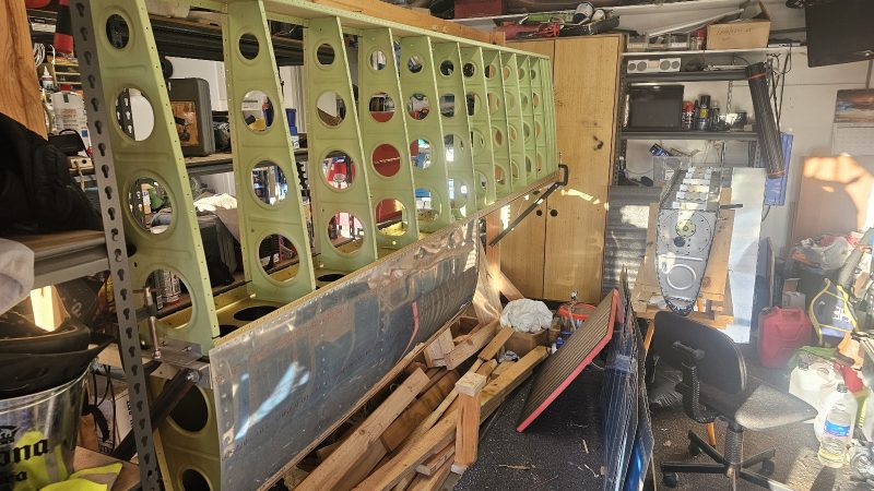 RH Leading Edge – Riveting